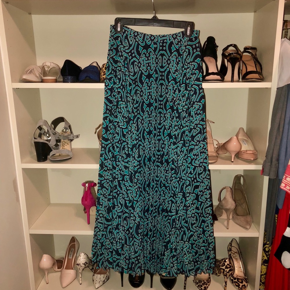 Laundry Pleated  Maxi Skirt Sz 4